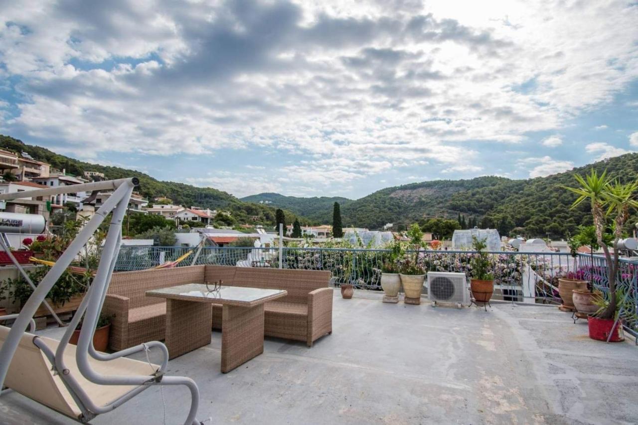 Alexandros Aparthotel Poros Town Exterior photo
